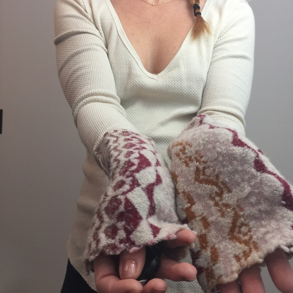 We The Free Ivory Red Sweater Cuff Thermal Shirt - Picture 8 of 8
